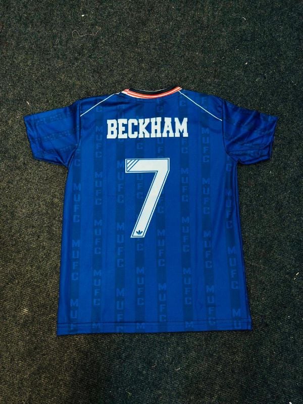 UNITED AWAY RETRO KIT 26 
BECKAM7⃣✨
