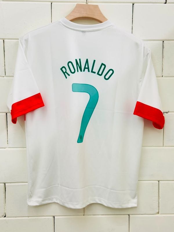 ROUND NECK SUBLIMATION FIVESLEEV
PORTUGAL RETRO  KIT
RONALDO
