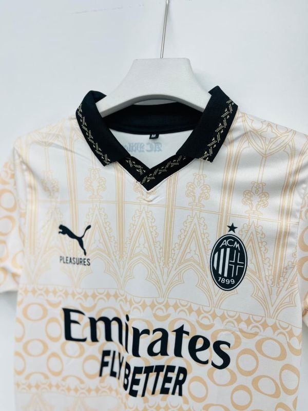 AC MILAN SPECIAL KIT
MALDINI3⃣✨