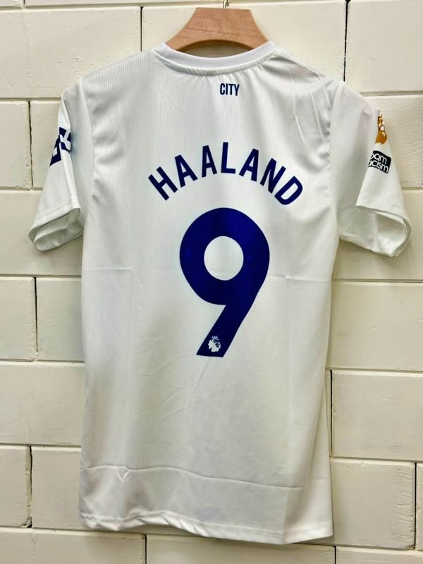 MANCHESTER CITY AWAY 3ND 2026-27 KIT
PLAYER-  HAALAND