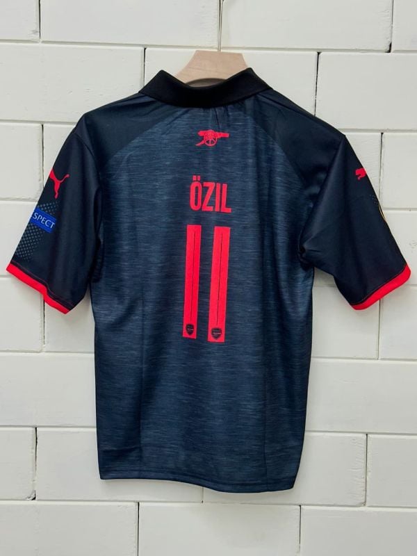 ARSENAL AWAY
OZIL1⃣1⃣