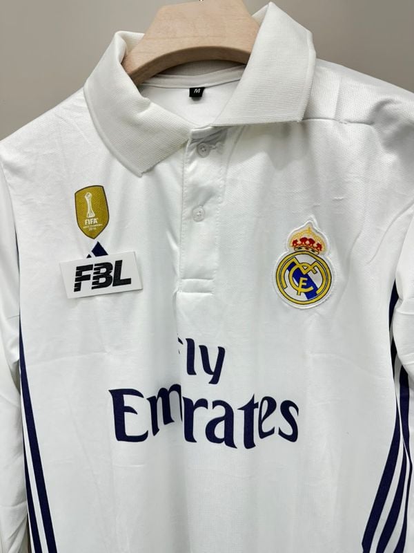 REAL MADRID RETRO KIT 💫
RONALDO 7️⃣🌟