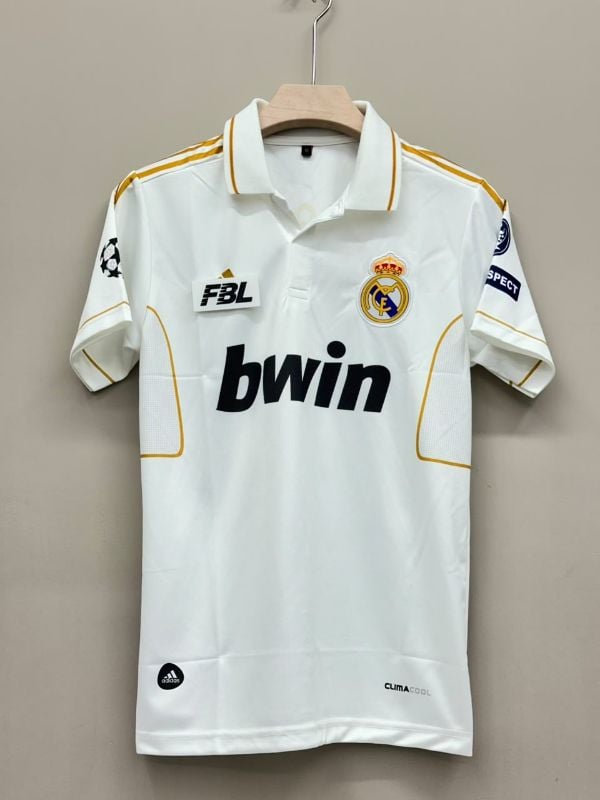 COLLAR BUTTON EMBROIDERY MASTER COPY REAL MADRID RETRO KIT 💫 RONALDO 7️⃣⚡