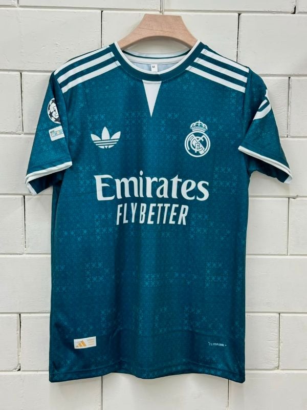 REAL AWAY  2026-27 KIT
PLAYER- BELLINGHAM