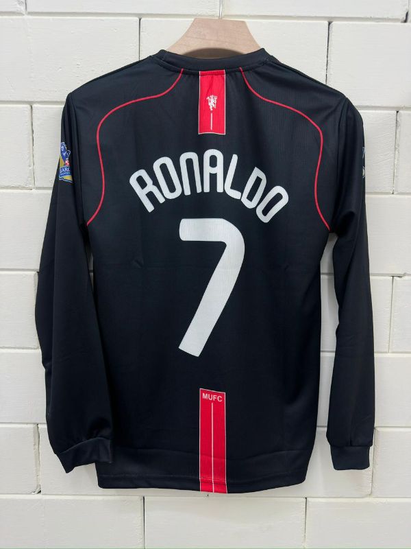 Retro fullsleeve category
11-JS UNITED AWAY 
PLAYER-CR7️⃣✨
