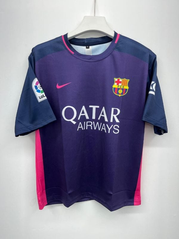 BARCA AWAY KIT
PLAYER-NEYMAR1⃣1⃣✨