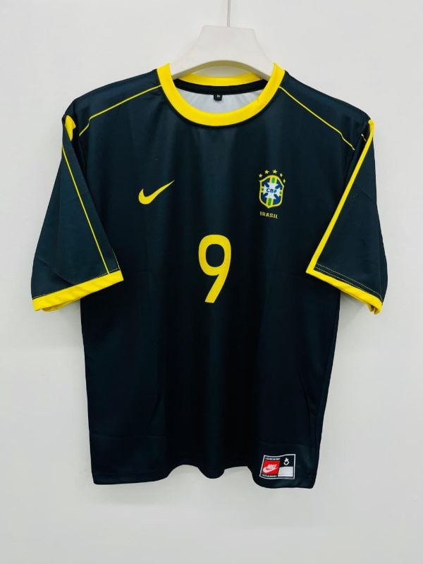 BRAZIL SPEACIL KIT
PLAYER- RONALDO 9⃣✨