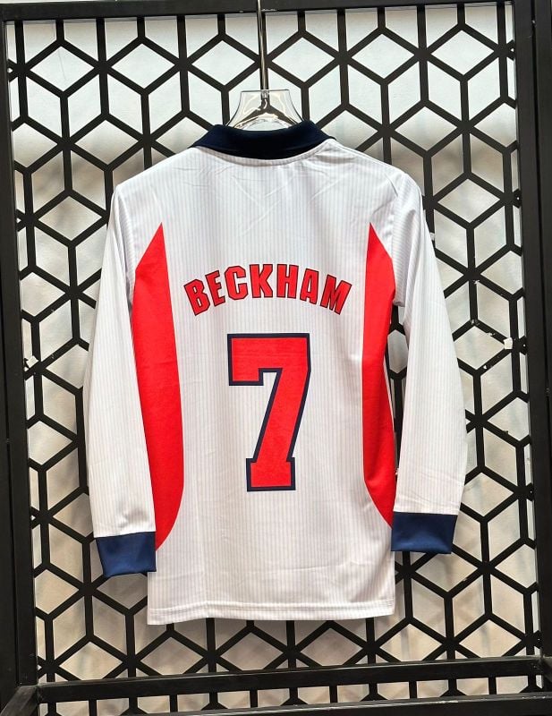 ENGLAND VINTAGE
PLAYER- BECKAM7⃣🔥