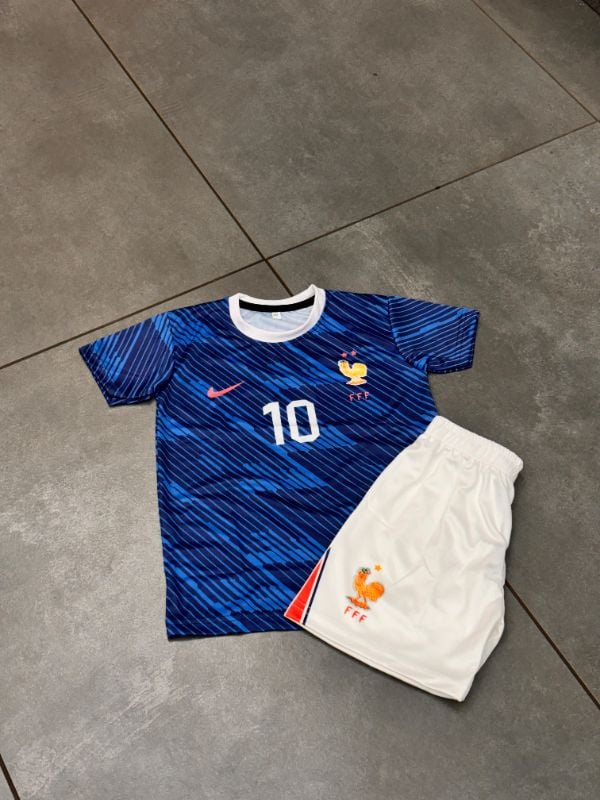 JS KIDS SET 
FRANCE WORLD CUP HOME KIT 2026
MBAPPE🔟✨