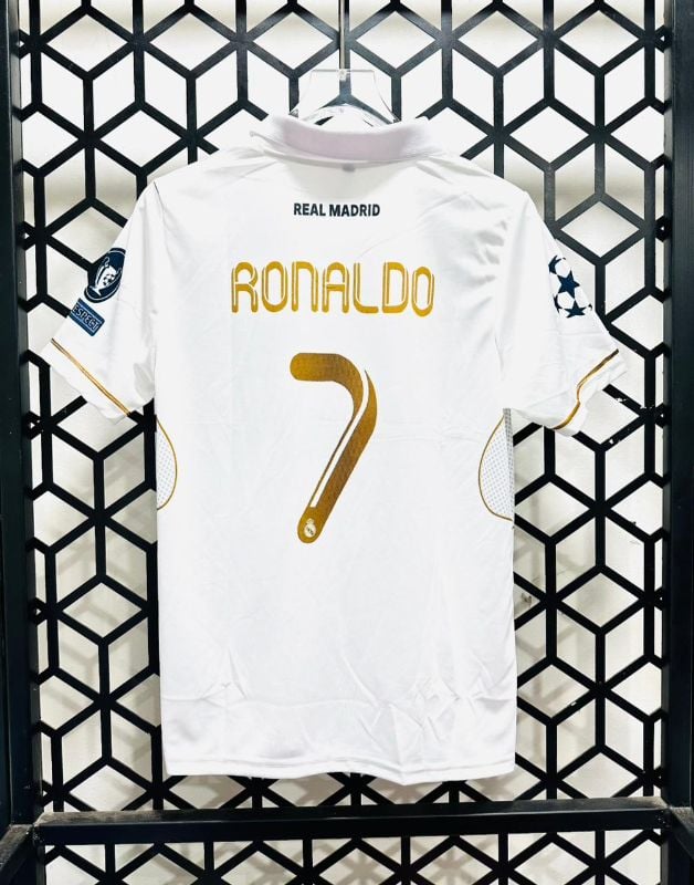 REAL MADRID HOME
RONALDO 7⃣✨
