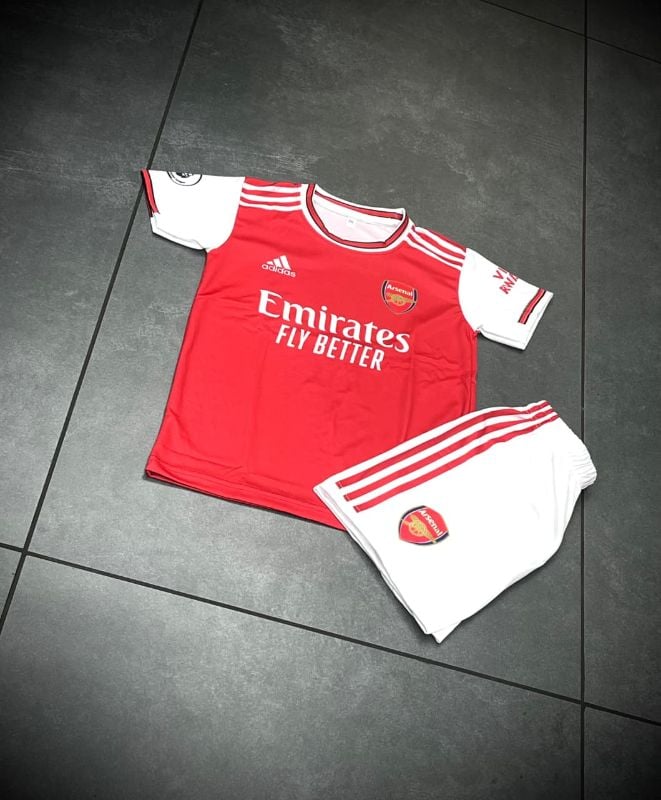 KIDS SET 
ARSENAL KIT
OZIL🔟✨