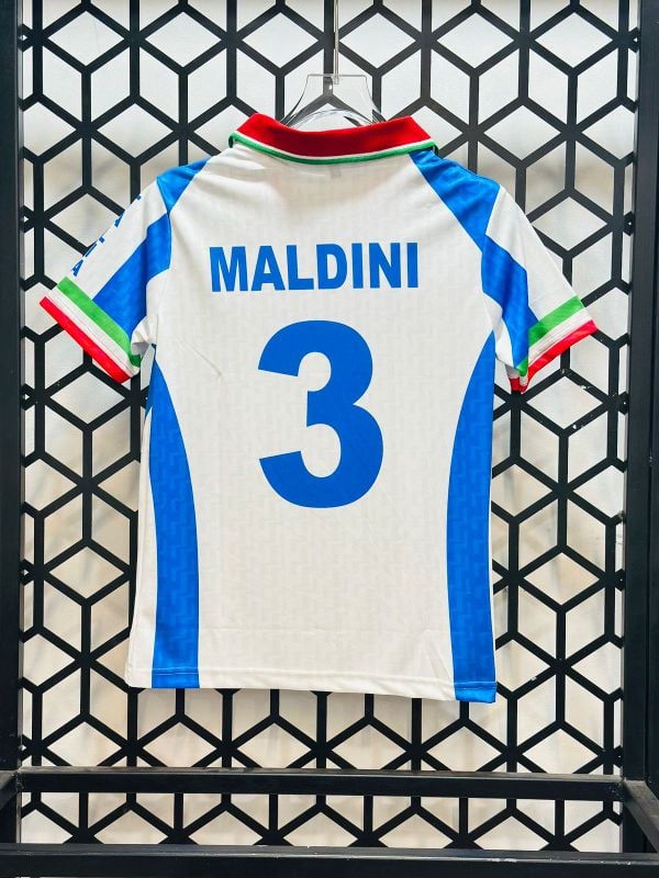 ITALY AWAY
MALDINI 3⃣