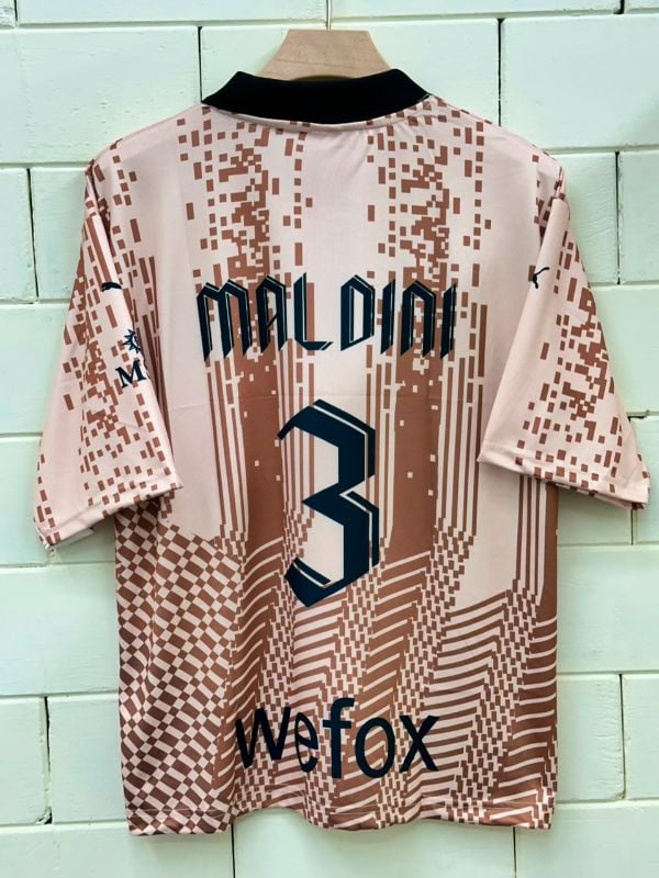 AC MILAN SPECIAL CONCEPT KIT
PLAYER- MALDINI 3️⃣✨