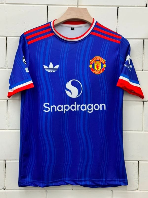 UNITED AWAY 2ND 2026-27 KIT
PLAYER-  CUNHA🔟