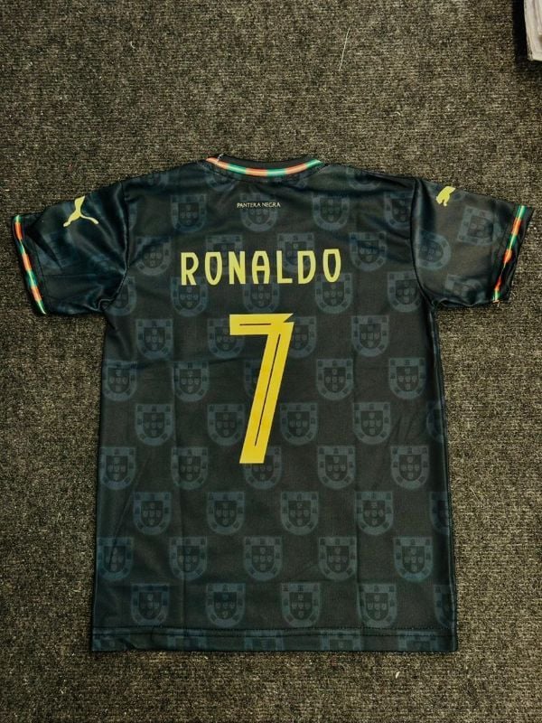 PORTUGAL AWAY KIT 26 
RONALDO 7⃣✨