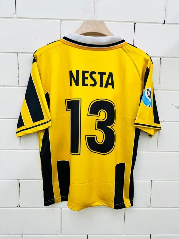 LAZIO KIT
PLAYER-NESTA1️⃣3️⃣✨