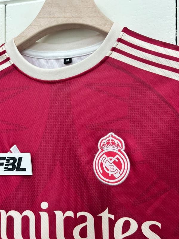 REAL MADRID THIRD KIT EMBROIDERY 2026-27 ✨
PLAYER-  BELLINGHAM 5️⃣🌟
