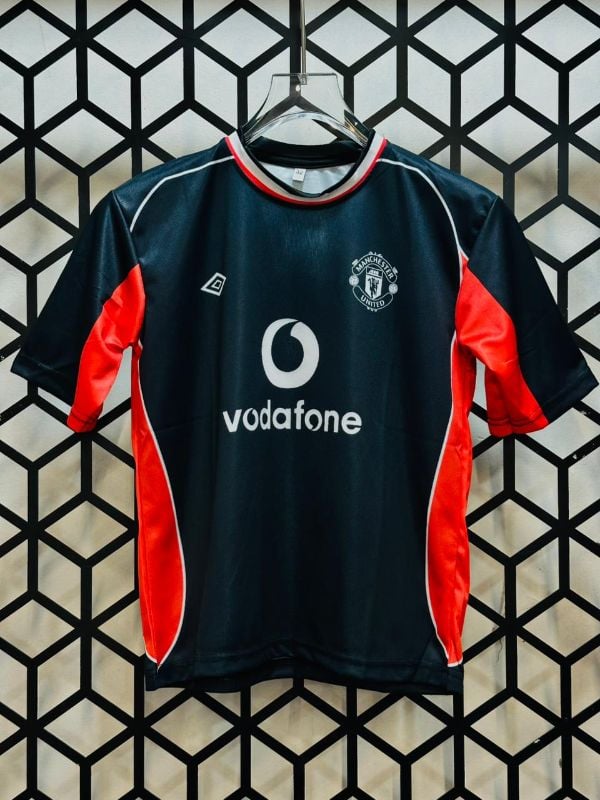 JS KIDS 
UNITED RETRO FIVESLEEV
BECKAM7⃣✨