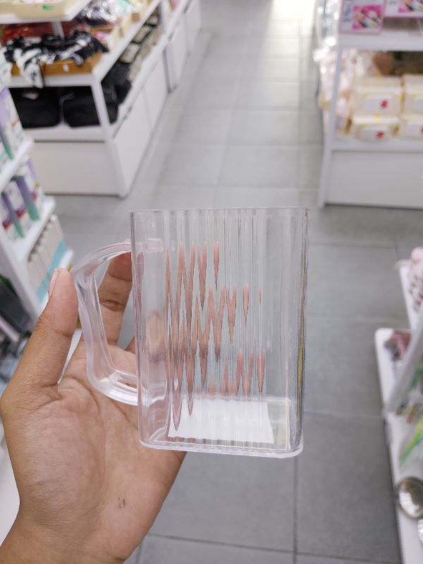 Gelas Kumur Bergaris (360 mL/Putih)