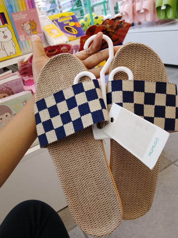 Sandal Selop Motif Kotak Kotak - Navy 44/45