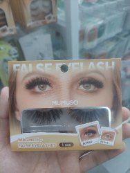 Eye-Catching Series - Magnetic Eyelash Set Edisi Komik