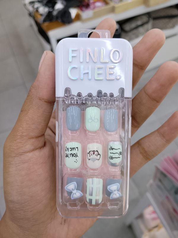 Kuku Palsu Tekan (Simpul Keberuntungan)