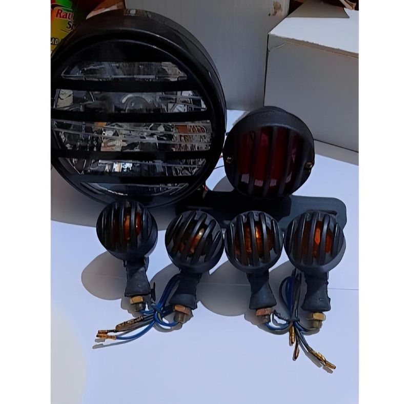 Cafe racer kit deal of 3 Item's Headlight backlight and 4 pieces indicator's for 70 and 125cc bikes