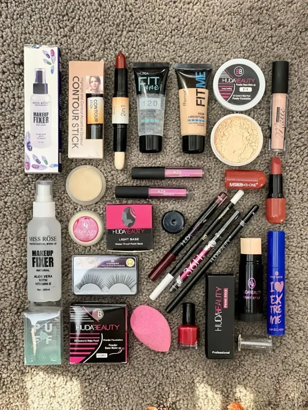 Ultimate Makeup Deal - 20 in 1 Comprehensive Beauty Set
