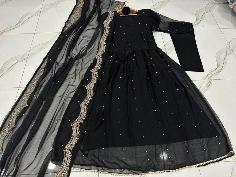 Women's Elegant Embroidered Chiffon Maxi Suit – 3 Pcs