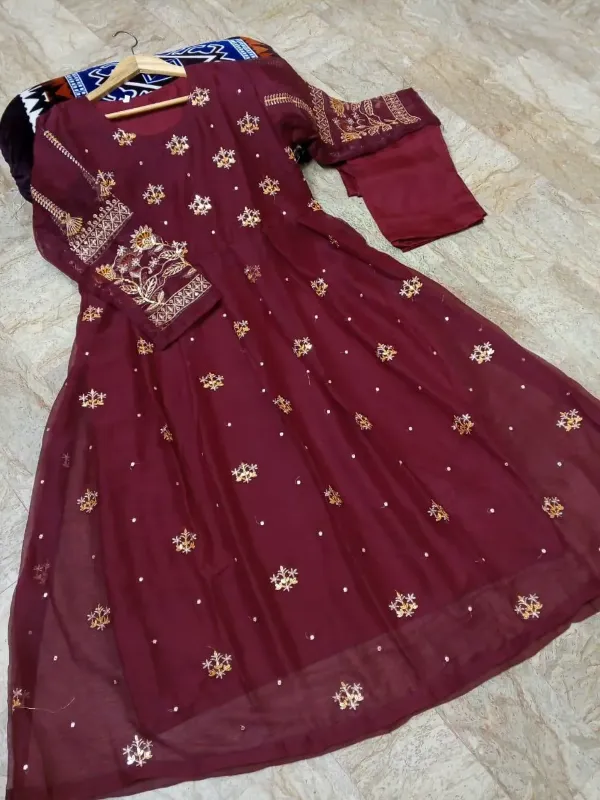 2 Pcs Women's Stitched Chiffon Sequins Embroidered Maxi Suit