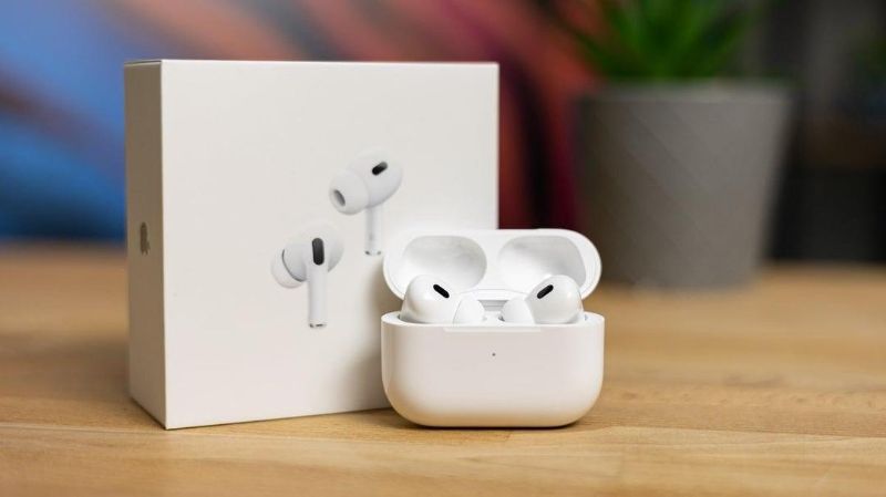 White Airpods with Long-Lasting Battery and Fast Charge - 1 Pcs