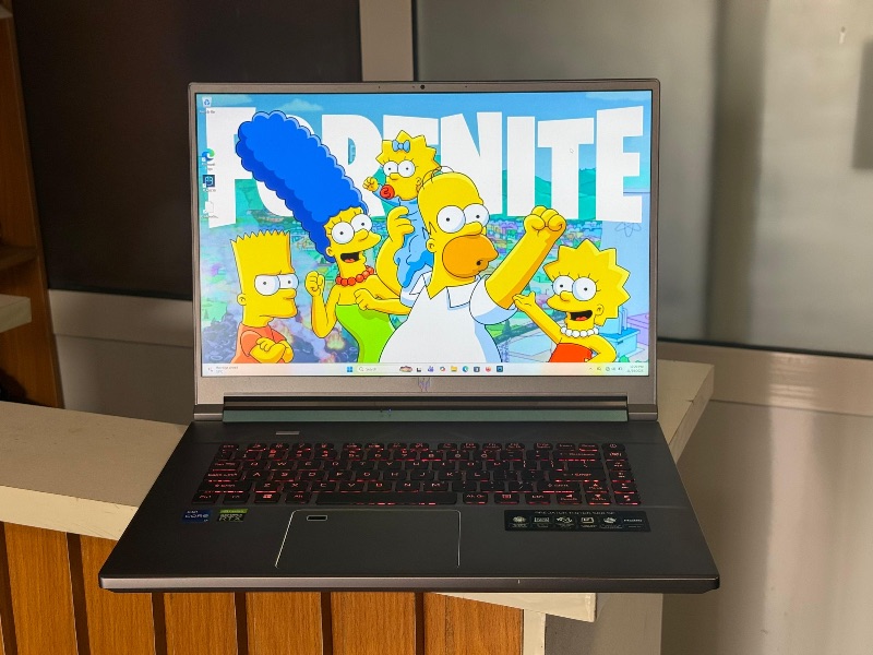 Acer Predator Triton 500 SE 
16” WQXGA IPS, 165Hz DISPLAY
11th Gen Intel Core i7-11800H 
16GB RAM / 512GB SSD 
Nvidia GeForce RTX 3060 
6GB GDDR6 Dedicated Graphics Card
3-zone RGB backlit keyboard 
FingerPrint Scanner
Laptop and Charger