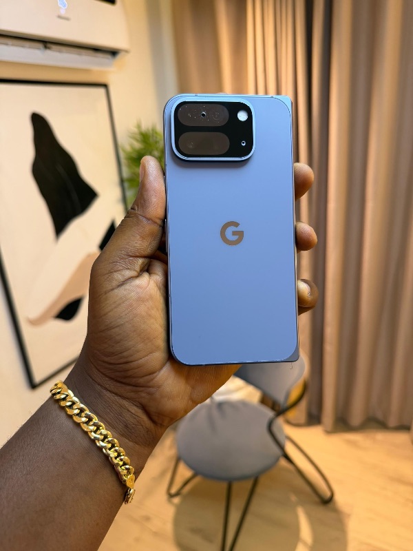 10/10 Mint 
10pro fold 256gb