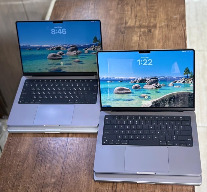 MacBook Pro 2021 
16GB Ram,512GB SSD
Apple M1 Pro chip
14 Inch screen size
Touch ID



MacBook Pro 2021 
16GB Ram,1TB SSD
Apple M1 Pro chip
14 Inch screen size
Touch ID