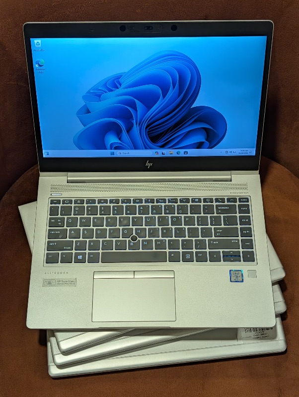 HP ZBook 15 G6 Gemcut 
15.6" 4K Touch Display 
Intel i7-9th Gen
*36GB RAM* / 512GB SSD
NVIDIA Quadro T2000,
4GB Dedicated Graphics 
Backlit Keyboard 
Face ID • Fingerprint  
Laptop and Charger only