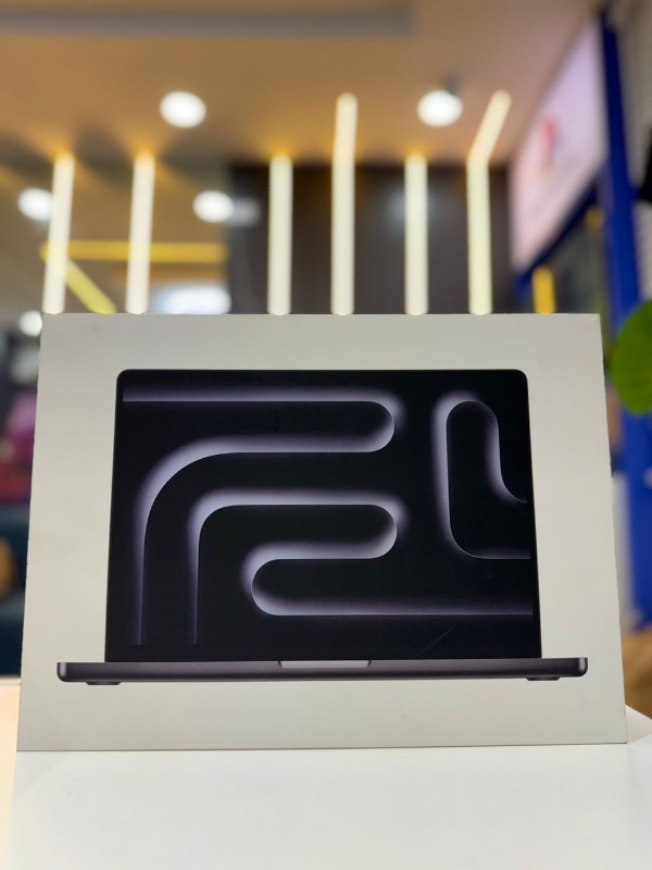 Brand New MacBook Pro 2025 M5 chip || 16GB || 1TB ||