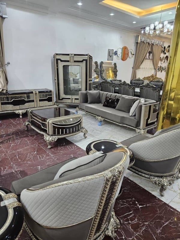 Complete set of 8 Seater Turkish Contemporary royal Sofa

Comes with
Dining by 6 Chairs
A Bar 
A TV Console
A Center Table
2 Side Stools
A Buffet with mirrors