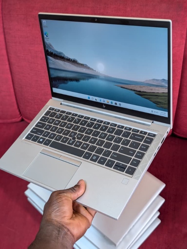 Hp Elitebook 845 G7
AMD Ryzen 5 PRO
16GB RAM 
256GB SSD 
2.1Ghz speed
Non Touch screen 
Keyboard light 
Finger print
10th Generation laptop