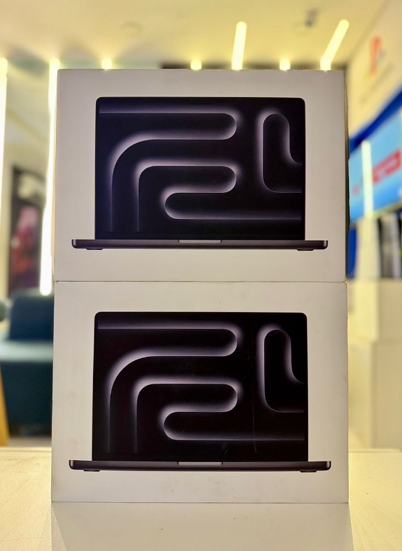 Brand New MacBook Pro 2025 M5 chip || 16GB || 512GB ||