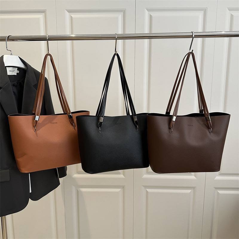 Classic Minimalist Tote