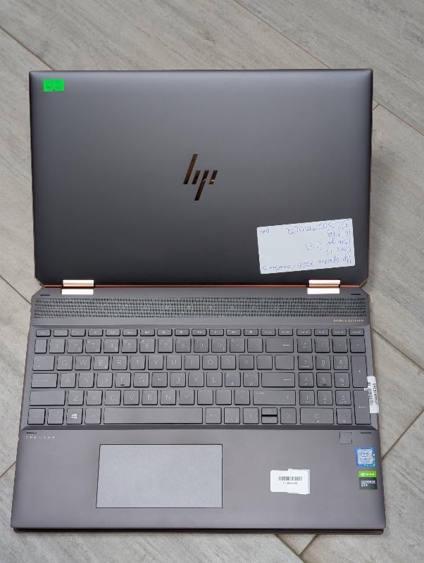2020 HP Spectre 15 x360