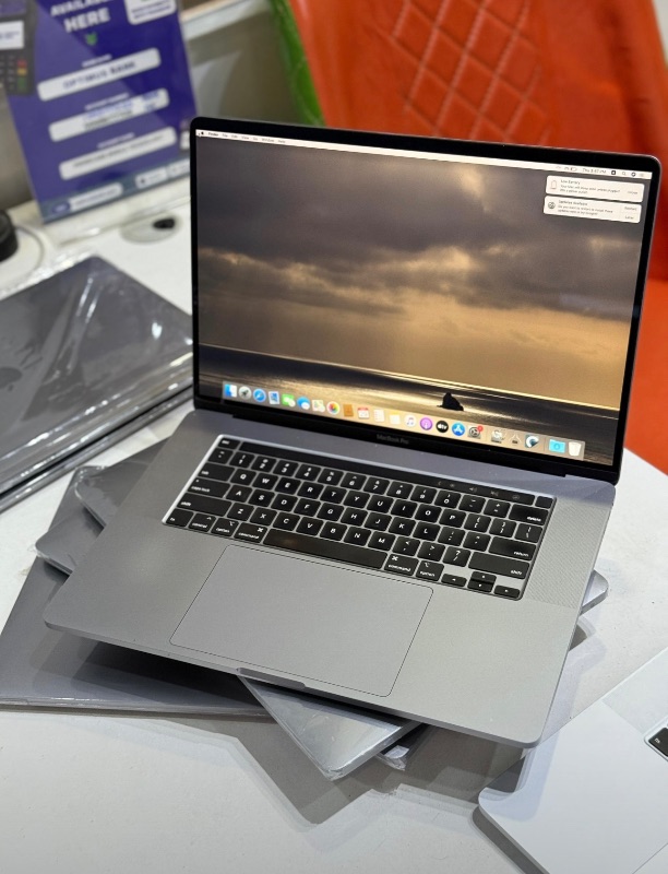 MacBook Pro 2019 32GB