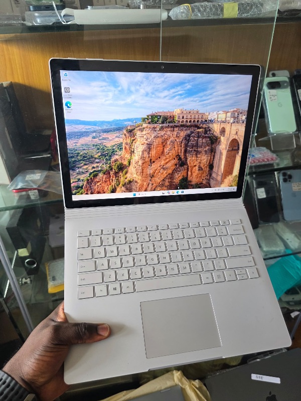 Microsoft Surface Book 2
13.5 QHD+ PixelSense Touchscreen Display
Detachable Screen for use as tablet
i7, 8th Gen
8GB, 256GB SSD
Backlit keyboard
Facial recognition
USB-C Port