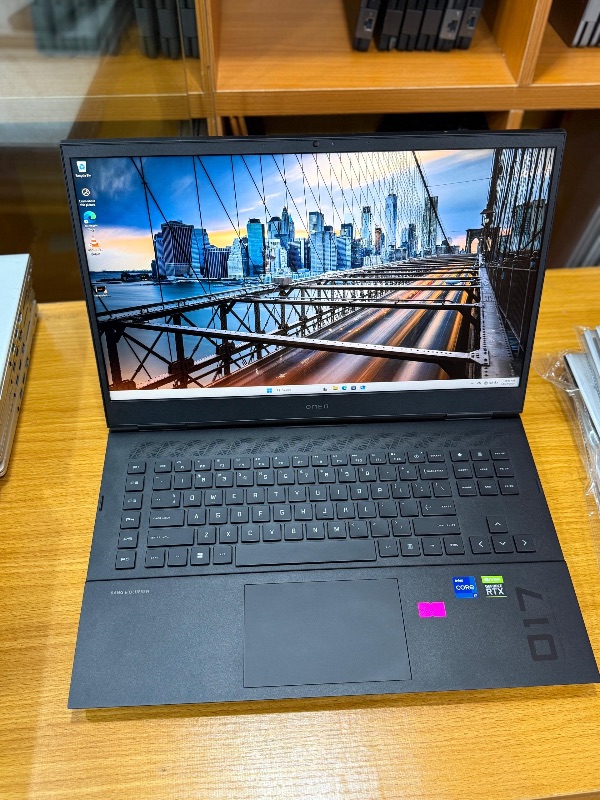 HP Omen 17t-ck000
Intel Core i7-11800H @ 2.3/4.6Ghz (16CPUs ; *Octacore*)
16GB RAM/ 512GB SSD
RGB Backlit Keyboard
17” 1920x1080 FHD Display
*6GB NVIDIA Geforce RTX 3060 Dedicated Graphics*
11th generation