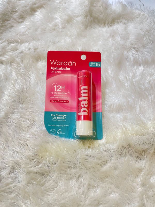 Wardah Hydrabalm Lip Care Candy Strawberry 4 g (Revamp)
