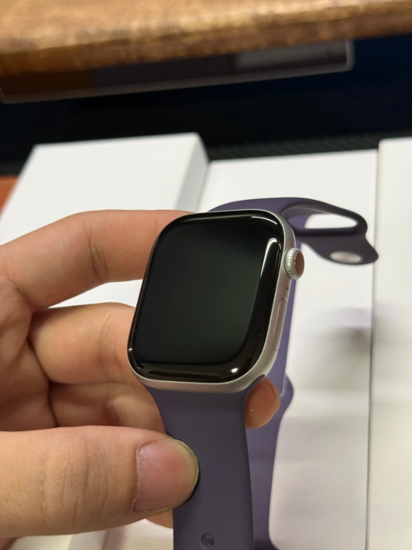 Apple Watch Series 11
(42 mm)