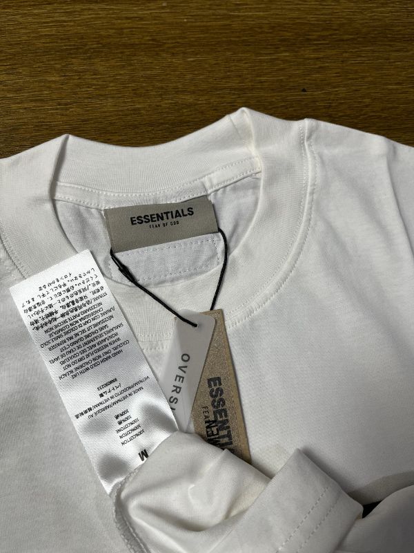 Kaos ESSENTIALS By Fear Of God
B-ES-1