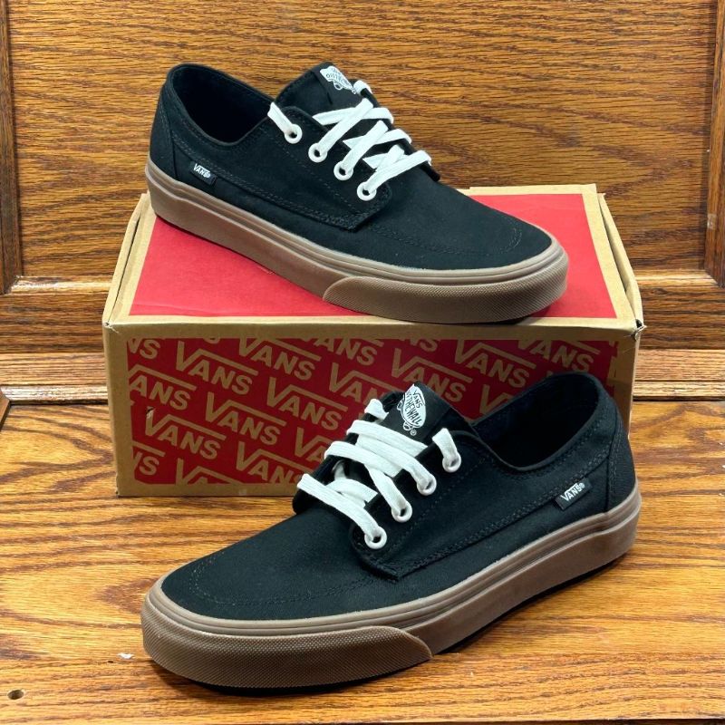 Vans Brigata