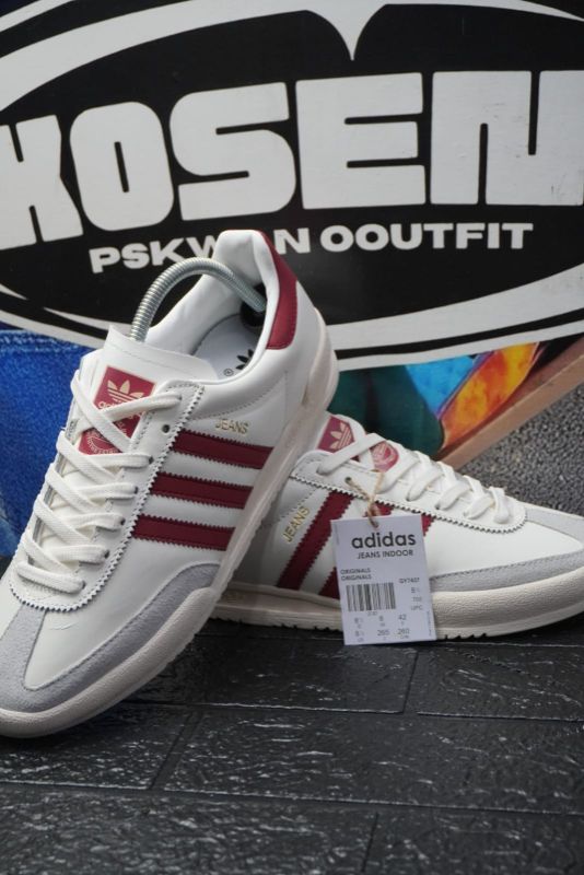 Adidas Jeans 'Chalk White Sand Strata'