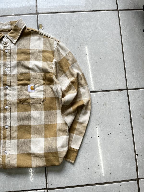 Kemeja Carhartt